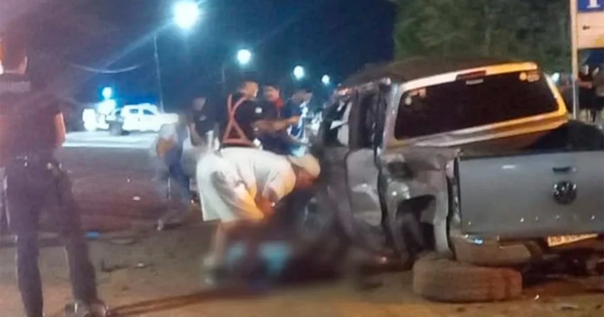 Choque frontal en San Vicente: dos muertos y cinco heridos tras la colisión de dos camionetas en la Ruta 14