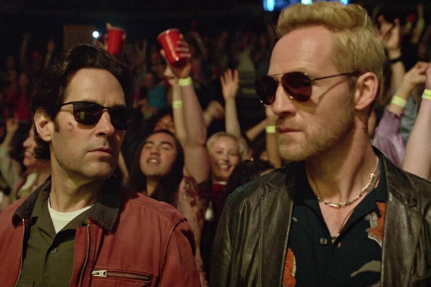 Rick, el músico de bodas que se topó con la gloria sin firma: llega a la pantalla chica la comedia que Paul Rudd y Nick Jonas grabaron en Dublín