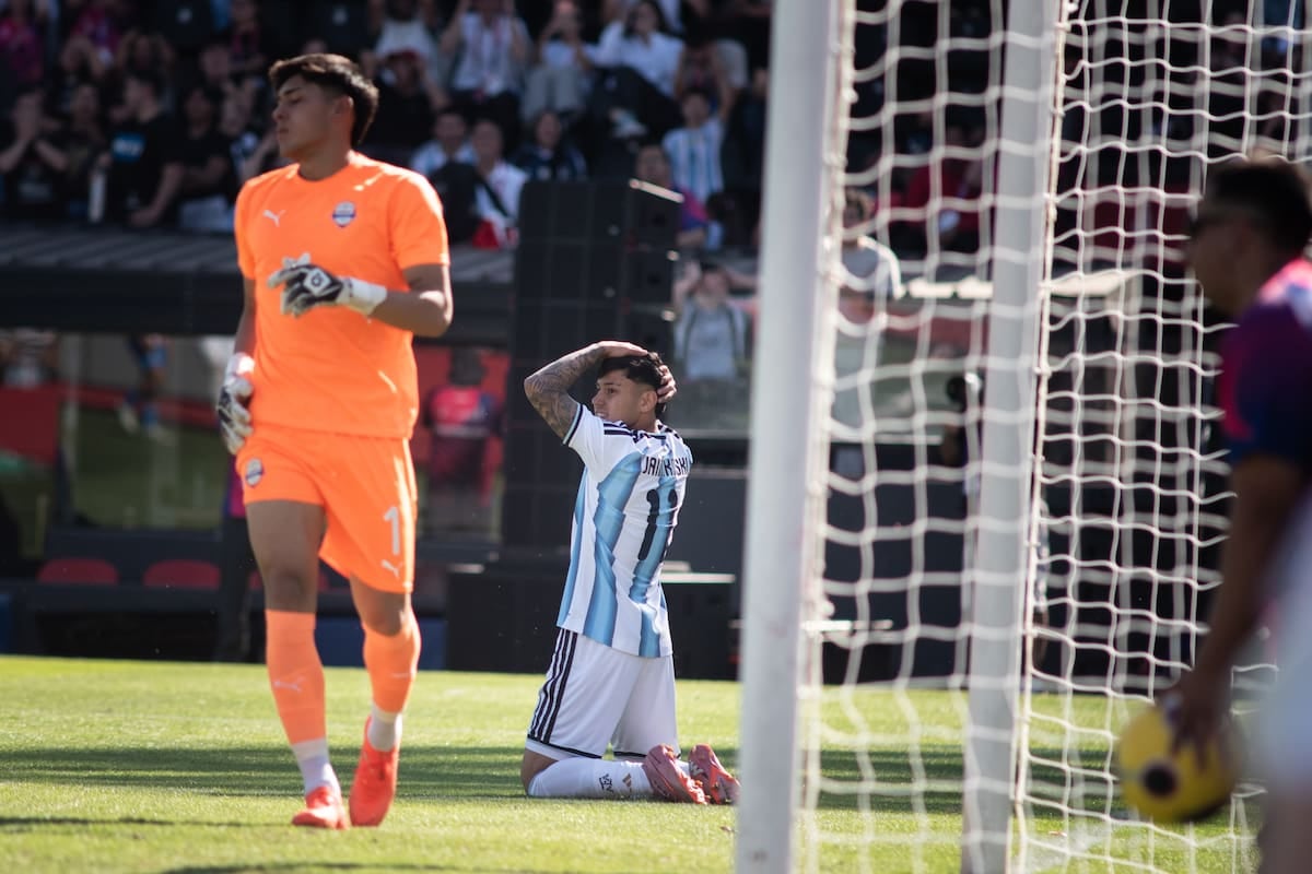 La Sub 19 se quedó con las ganas en Rosario: Argentina perdió la final con Paraguay por penales y se trajo la plata