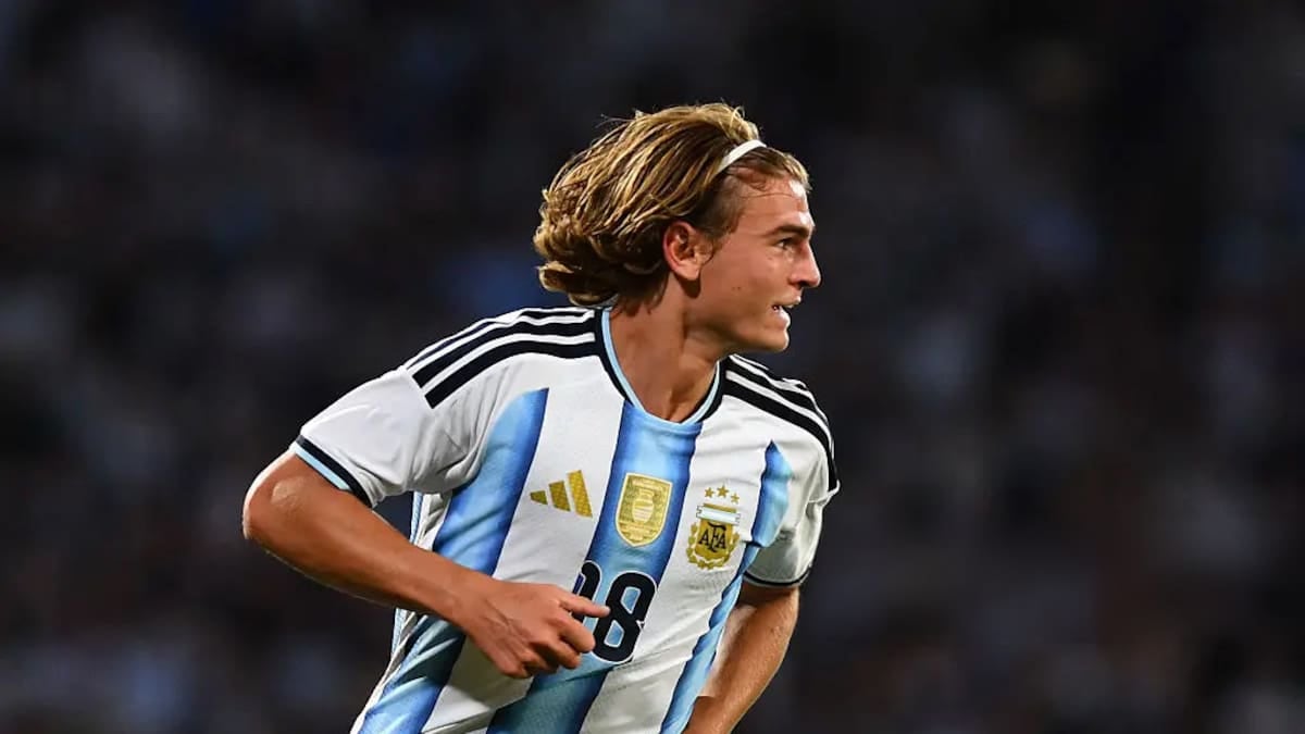 A paso firme: la Argentina liquida a Bolivia en el Kempes y empieza a rearmarse