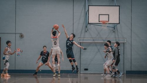 Valencia lo dio vuelta en Francia y sigue de pie: 105-92 a ASVEL para mantener el invicto