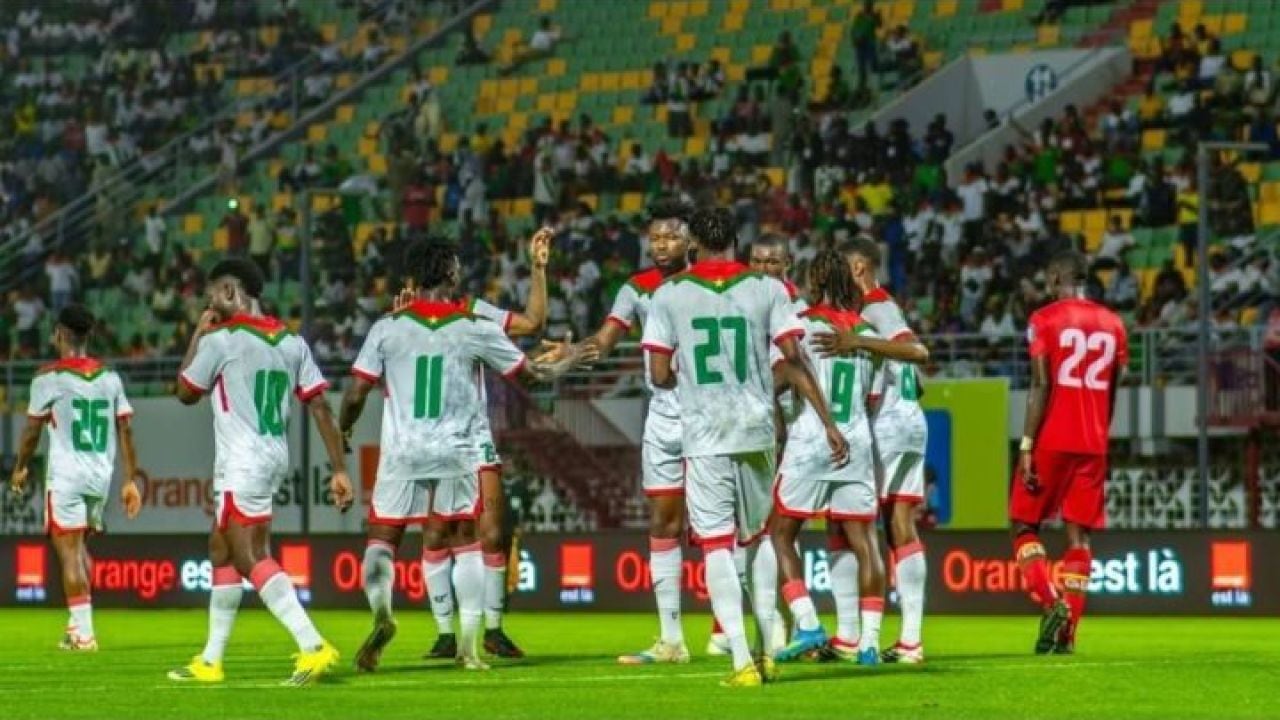 La Selección liquidó la historia antes del entretiempo: 7-0 con cinco goles en el bolsillo