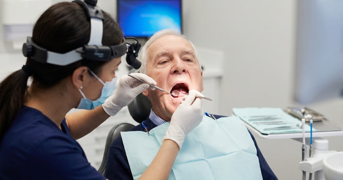Dientes que se van, memoria que se apaga: lo que la ciencia viene observando en los adultos mayores