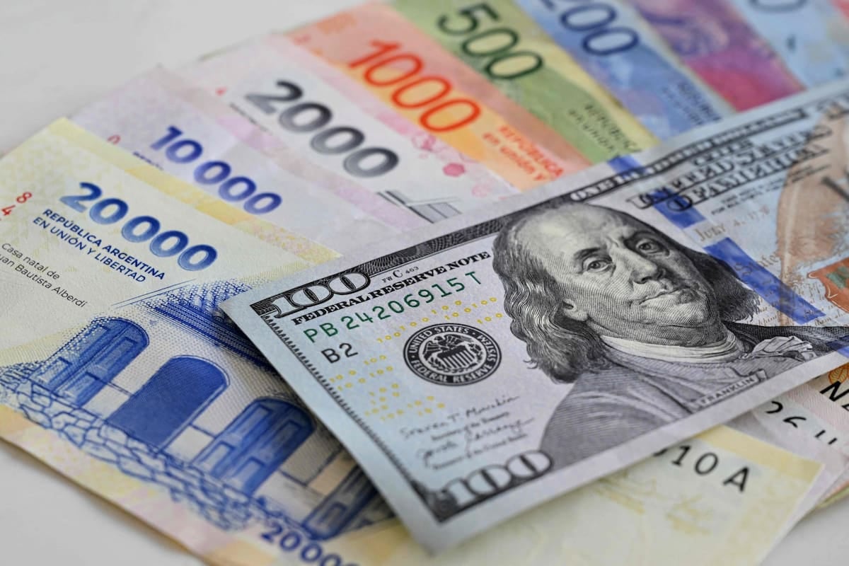 Precios en dólares: Argentina se ubicó debajo del promedio latinoamericano por segundo mes consecutivo, aunque mantiene los rubros más caros de la región