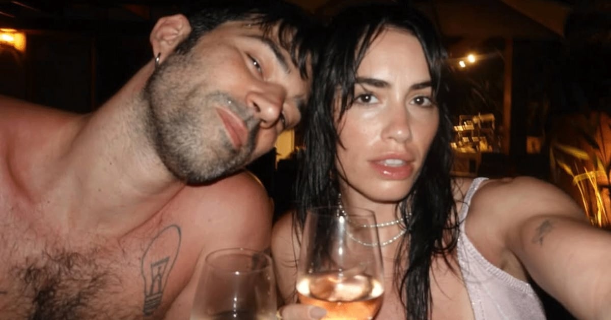 Lali sopló las 35 lejos de casa y le cantaron el cumple desde África