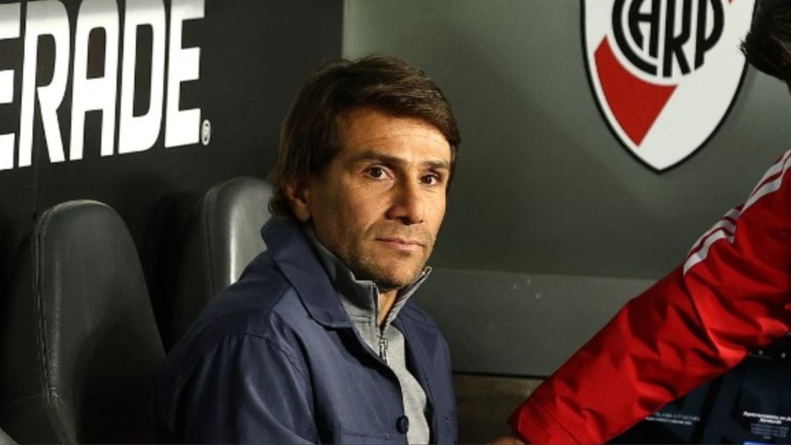 River se juega la clasificación en Junín y el nombre de Ramón Díaz vuelve a rondar el Monumental