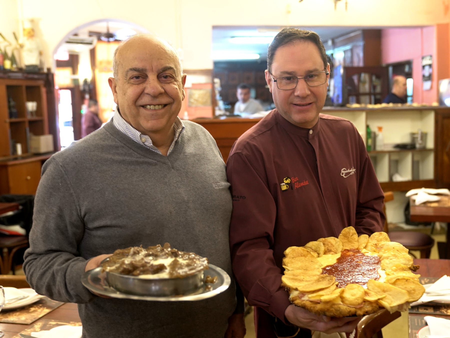 El Bar Alemán de Villa Devoto, una esquina con 118 años de historia y milanesas para compartir