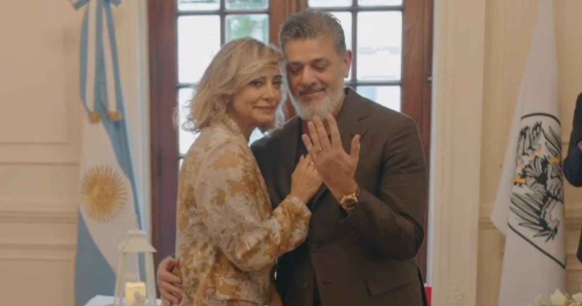 Andrea Ghidone y Pablo Otero dieron el sí civil en una mañana con chimenea, arañas y lágrimas a flor de piel