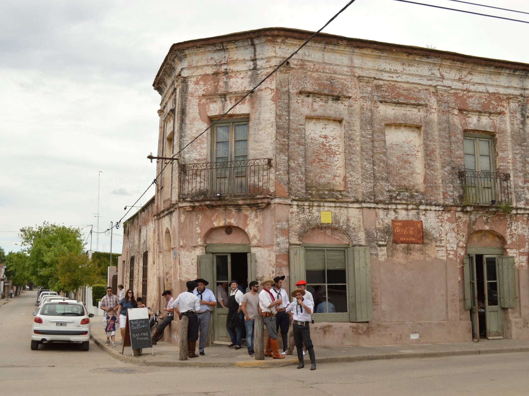 San Antonio de Areco: platería, oficio familiar y un circuito de diseño que crece a 113 kilómetros de Buenos Aires