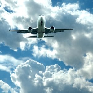 Argentina, el país donde volar al extranjero arranca con una tercera parte del boleto en impuestos