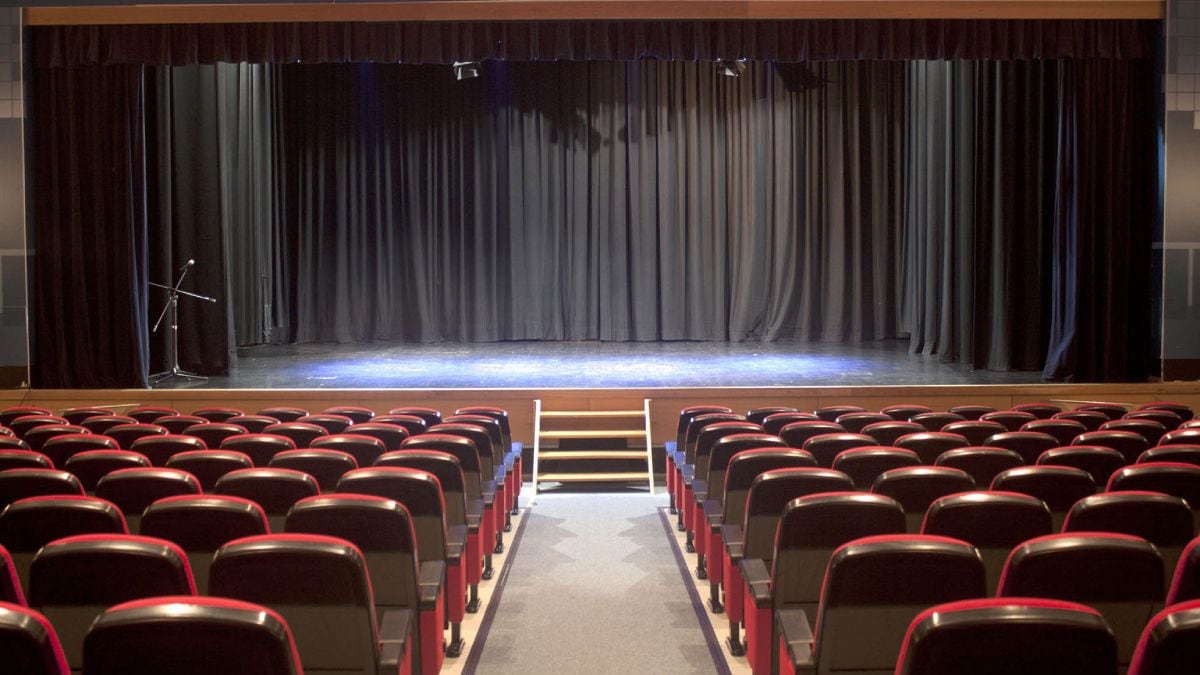 El Alto Valle vive un fin de semana de comedia, rock yshows en vivo