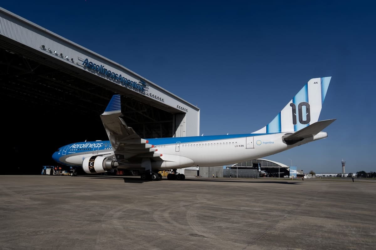 Volar en 2026: el combustible le pasa la factura al pasajero y al balance de Aerolíneas